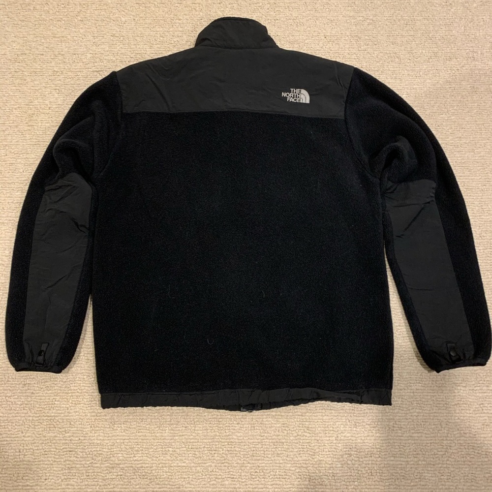 Boys Size XL Black North Face Denali Fleece Jacket - Picture 2 of 3